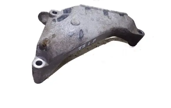 Volkswagen Transporter - Caravelle T5 Engine mounting bracket 03L199207B