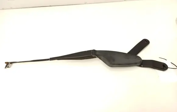 Mercedes-Benz C W204 Front wiper blade arm A2048200444