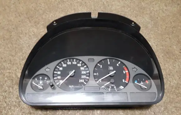 BMW 5 E39 Speedometer (instrument cluster) 62118381198 110008735054