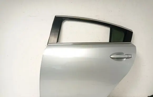 Mazda 6 Rear door