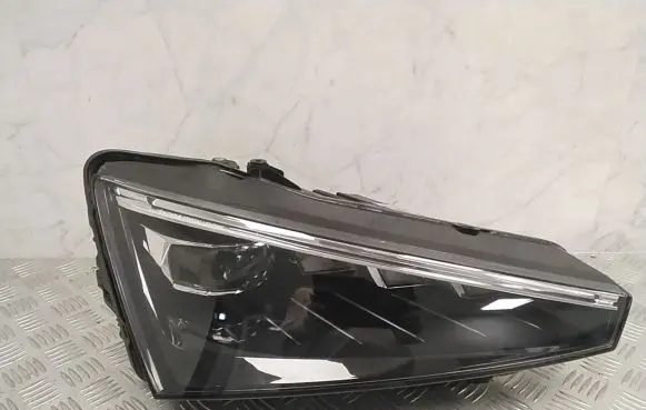 Skoda Scala Headlight/headlamp 657941016A
