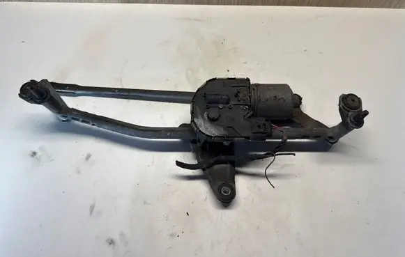 Volkswagen PASSAT B6 Front wiper linkage and motor 3C1955119B 0390241629 3C1955023F