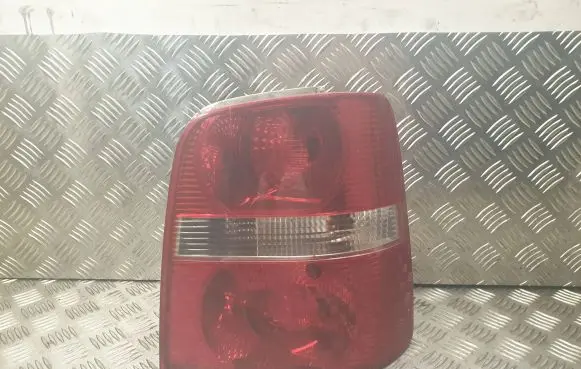 Volkswagen Touran I Rear/tail lights