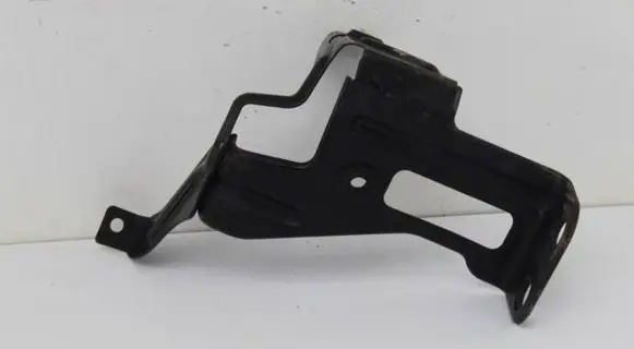 Audi A6 S6 C6 4F Intercooler pipe mounting bracket 03G131529B