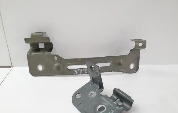 Fender mounting bracket