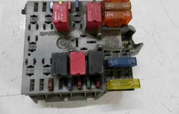 Fiat Punto (188) Fuse box set 46835589