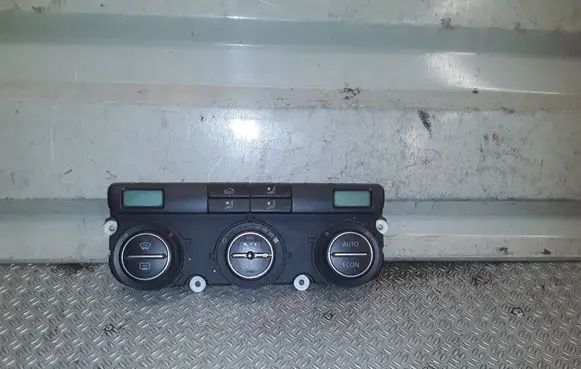 Volkswagen Touran I Climate control unit