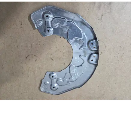 Mercedes-Benz GLC X253 C253 Front brake disc dust cover plate A0004213520