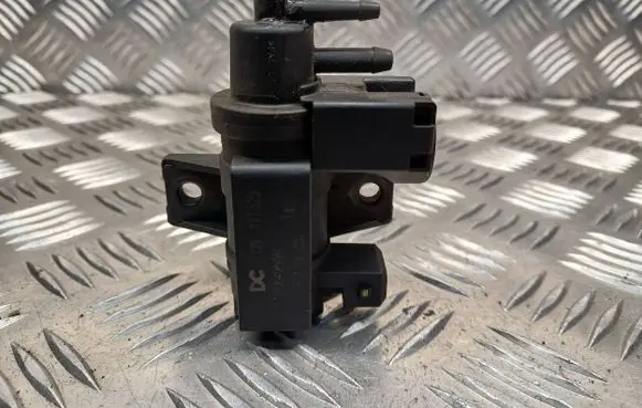 Renault Megane III Turbo solenoid valve 149564959R 70181419