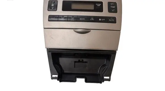 Toyota Corolla E120 E130 Climate control unit 5593012391