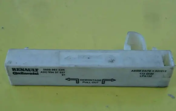 Renault Megane III Antenna control unit 285906352R