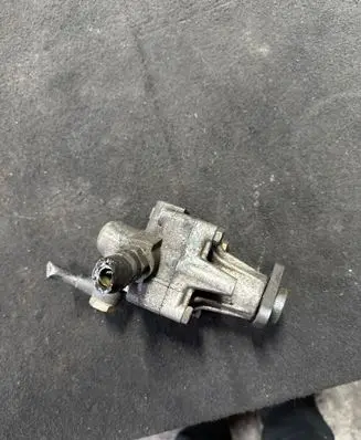 Audi A6 S6 C5 4B Power steering pump 048145155F