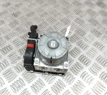 Volkswagen Golf VII ABS Pump 5Q0614517CF 5Q0614517AD