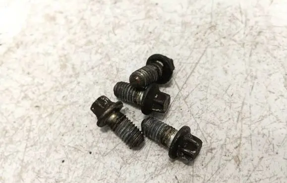 Opel Zafira B Nuts/bolts 