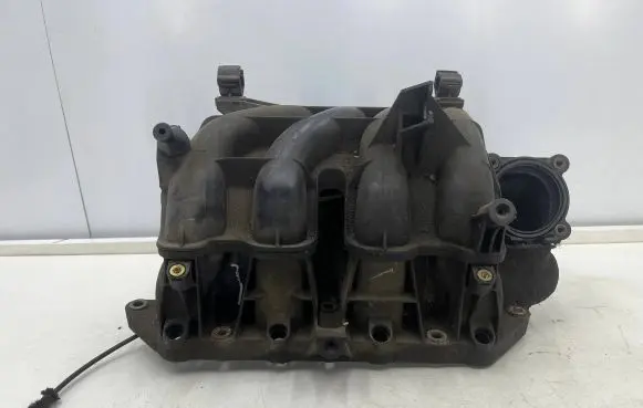 Volkswagen Golf IV Intake manifold 036129711bk