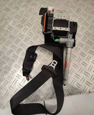 Volvo V50 Middle seatbelt (rear) 6081727lx