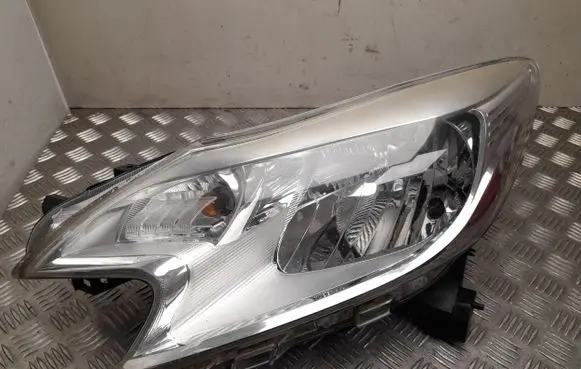 Nissan Note (E12) Headlight/headlamp 260603VU0A