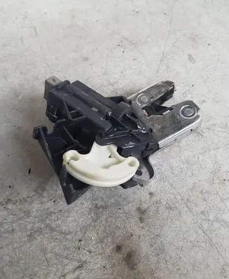 Volkswagen PASSAT CC Tailgate/trunk/boot lock/catch/latch 4f5827505