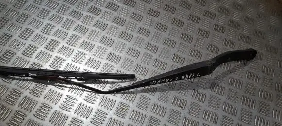 Subaru Legacy Front wiper blade arm