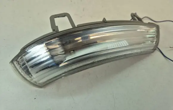 Volkswagen Golf V Mirror indicator light 1K0949102