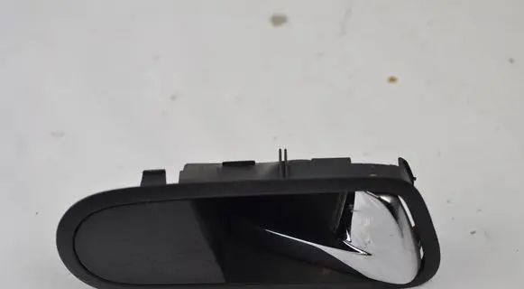 Rear door interior handle