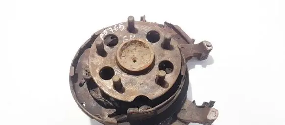 Toyota Avensis Verso Rear wheel hub