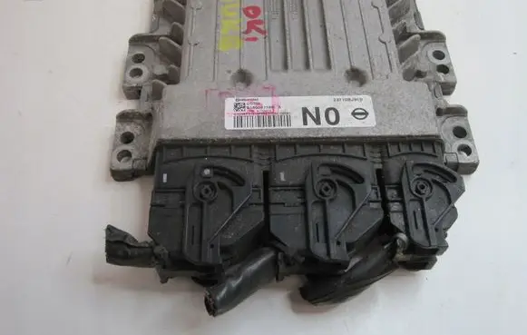 Nissan Z S30 240Z 260Z 280Z Central body control module 23710BJ91B
