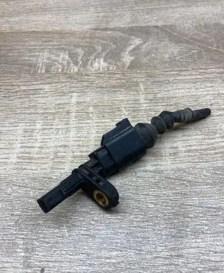 Volkswagen PASSAT B6 ABS brake wheel speed sensor 7H0927804