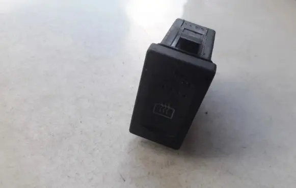 Windscreen/window heater switch