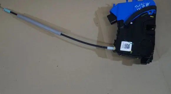 Hyundai Tucson IV NX4 Front door lock 81320N7000