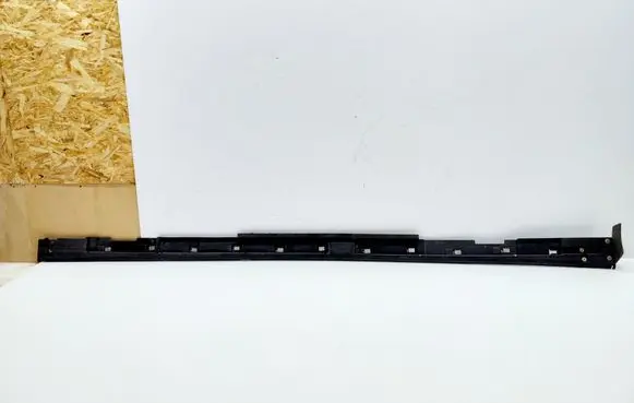 Mazda 3 II Sill BHS250481