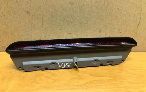 Subaru Forester SF Third/center stoplight