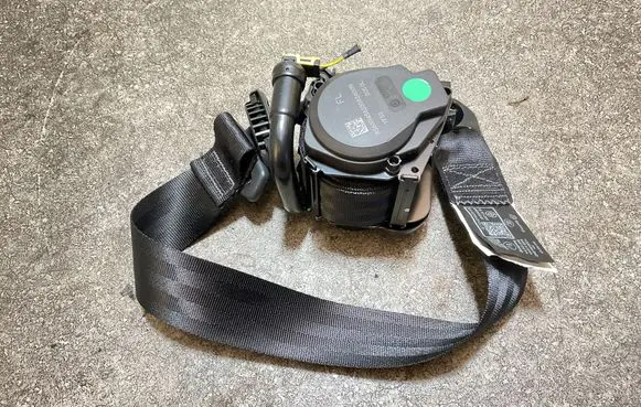 MG MG4 ev Front seatbelt 11320484 7212551 0810366