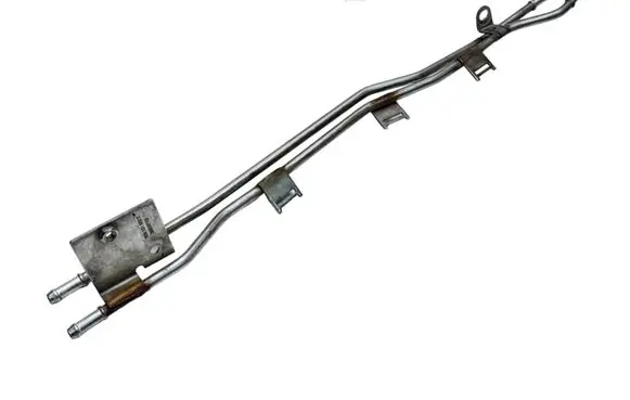 Coolant pipe/hose