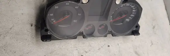 Volkswagen PASSAT B6 Speedometer (instrument cluster) A2c53194181