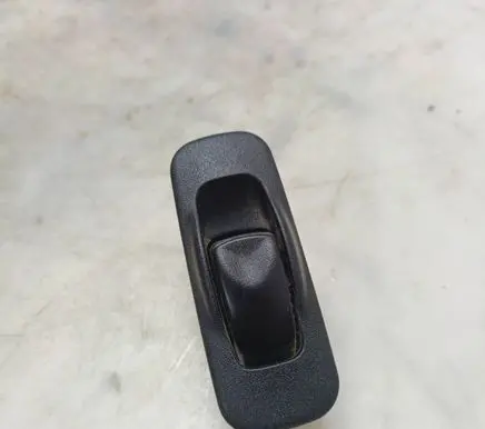 Mitsubishi Space Star Electric window control switch
