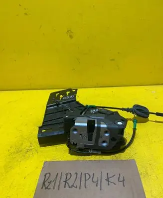 Ford Fiesta Rear door lock 8A6AA26412