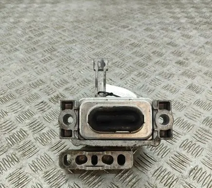 Skoda Superb B8 (3V) Engine mount bracket 3Q0199262J