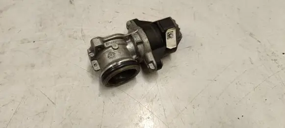 Mercedes-Benz A W176 EGR valve A6511401160