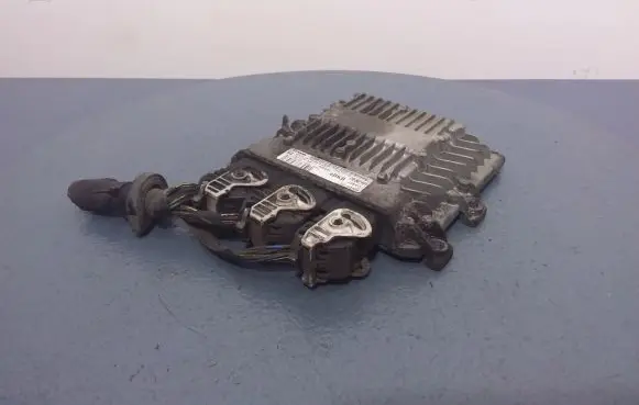Ford Focus C-MAX Engine control unit/module ECU 6M51-12A650-YB
