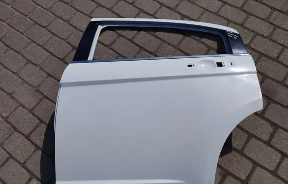 Chrysler Sebring (JS) Rear door 05074765AAD 05116471AA