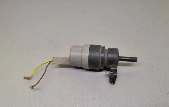Audi 80 90 S2 B4 Windscreen/windshield washer pump 431955651