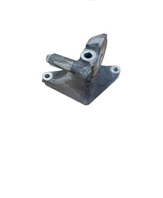 Engine mounting bracket