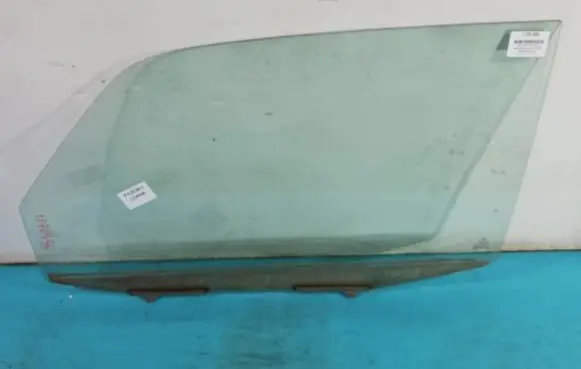 Mitsubishi Pajero Pinin Front door window glass four-door IMPRK1370655