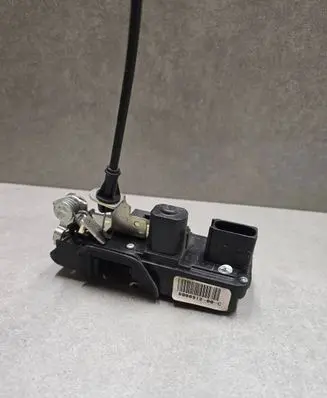 Tesla Model S Front door lock 600891200C