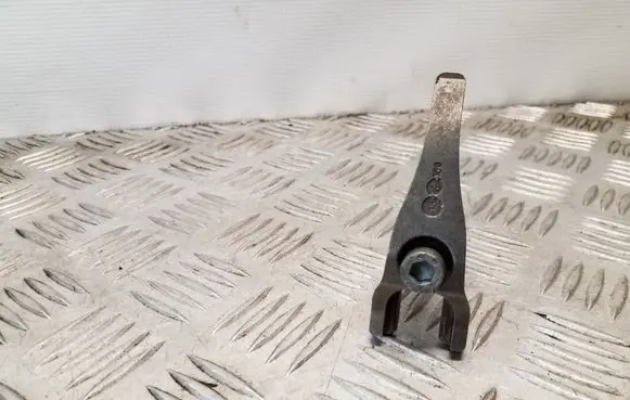 Ford S-MAX Fuel Injector clamp holder 