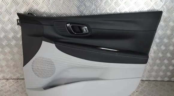 Hyundai i20 Active Front door card panel trim 82320-Q0100
