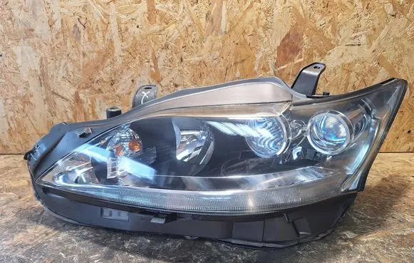 Lexus CT 200H Headlight/headlamp