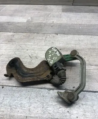 Headlight/headlamp level sensor