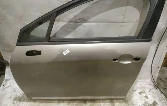 Citroen C5 Front door PILKOS